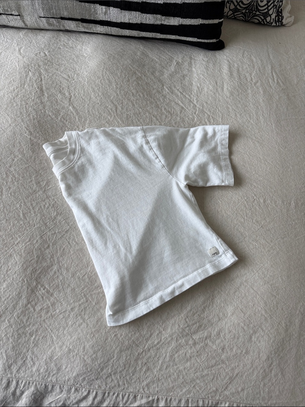 Vuori Short Sleeve Heavyweight Crop Cotton Tee - Picture 9 of 9